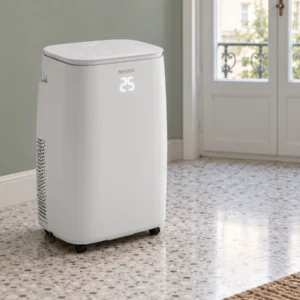 Climatiseur mobile Olimpia Splendid Brezza 14 HP WiFi 02258 blanc sur roulettes dans une pièce.